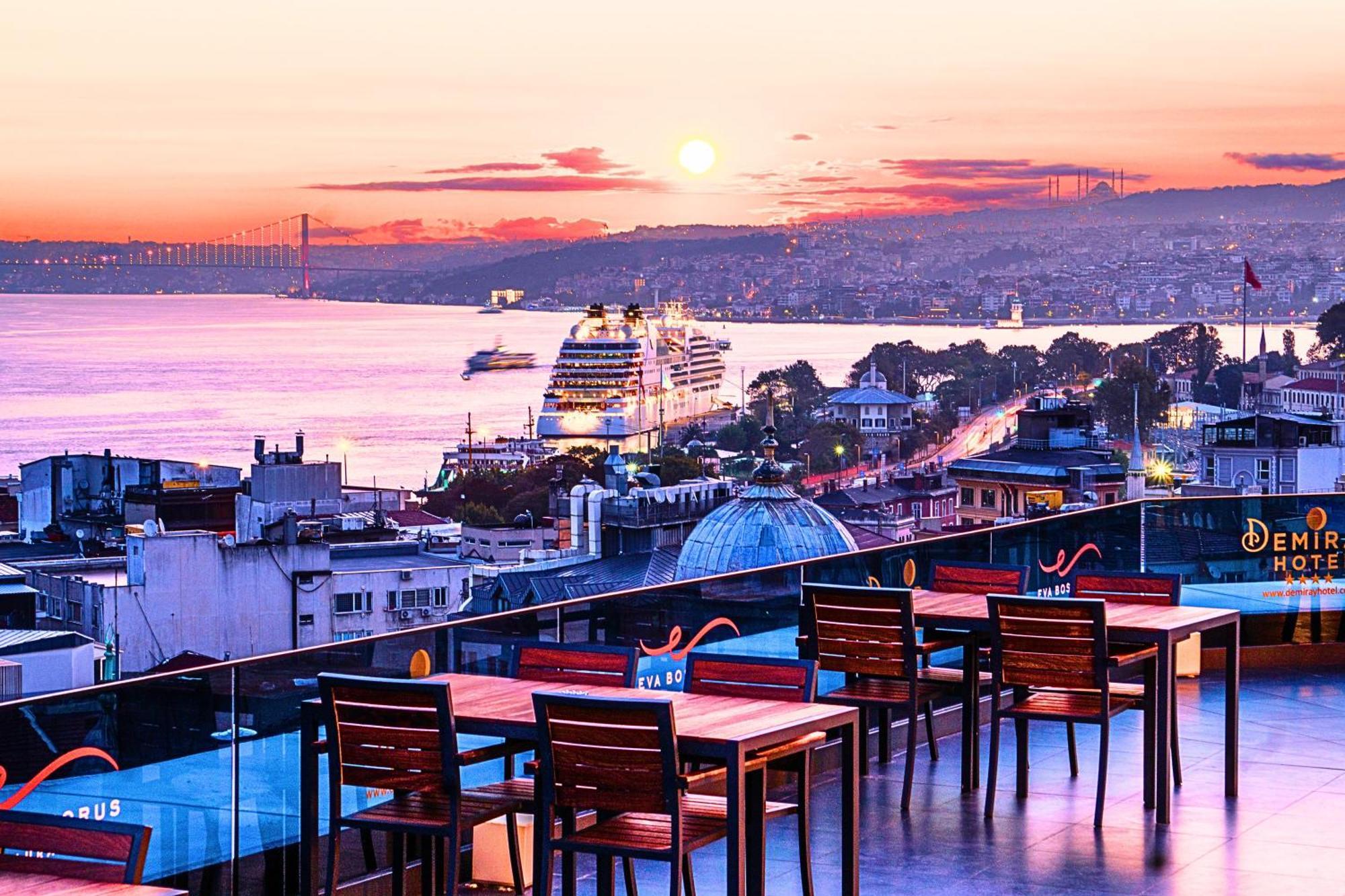 Demiray Hotel Old City Istanbul Eksteriør bilde View from the rooftop